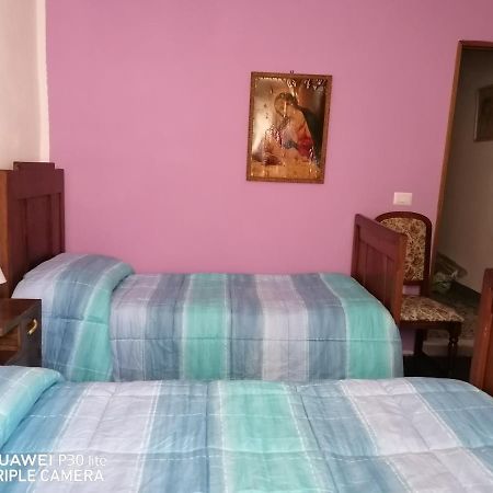 La Casa Di Luisa Apartment Санту Лусурджу Екстериор снимка